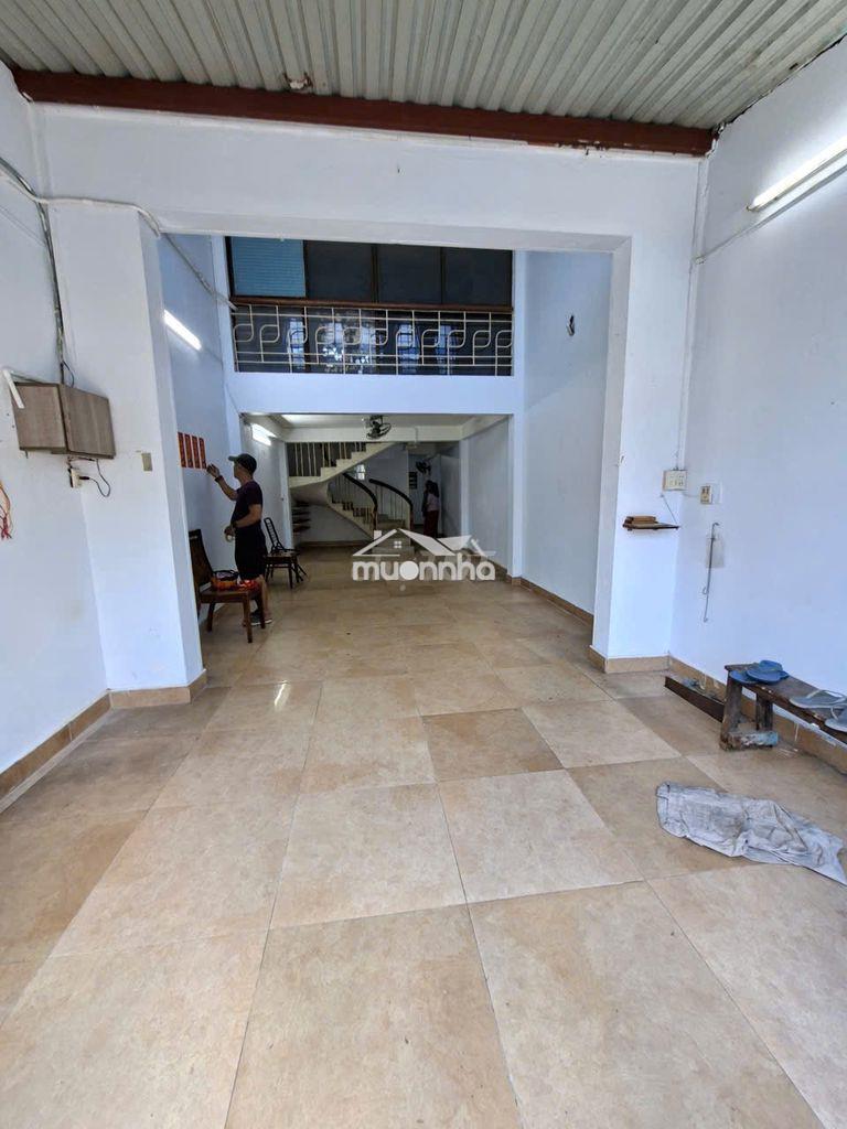 Nhà hẻm 8m lạc long quân, trệt 3 lầu st, 6pn 4wc, 4x15m, 20tr
