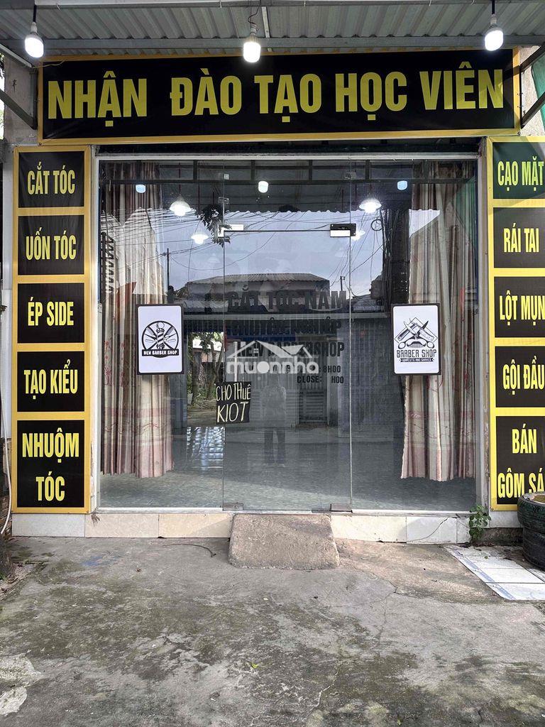 Cho thuê kiot buôn bán kinh doanh sẵn cửa kính sân đậu xe - Ảnh 4