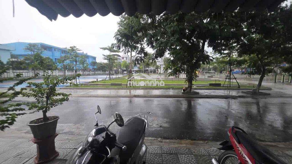 Nhà 2 tầng view công viên đẹp giá đầu tư ạ - Ảnh 3