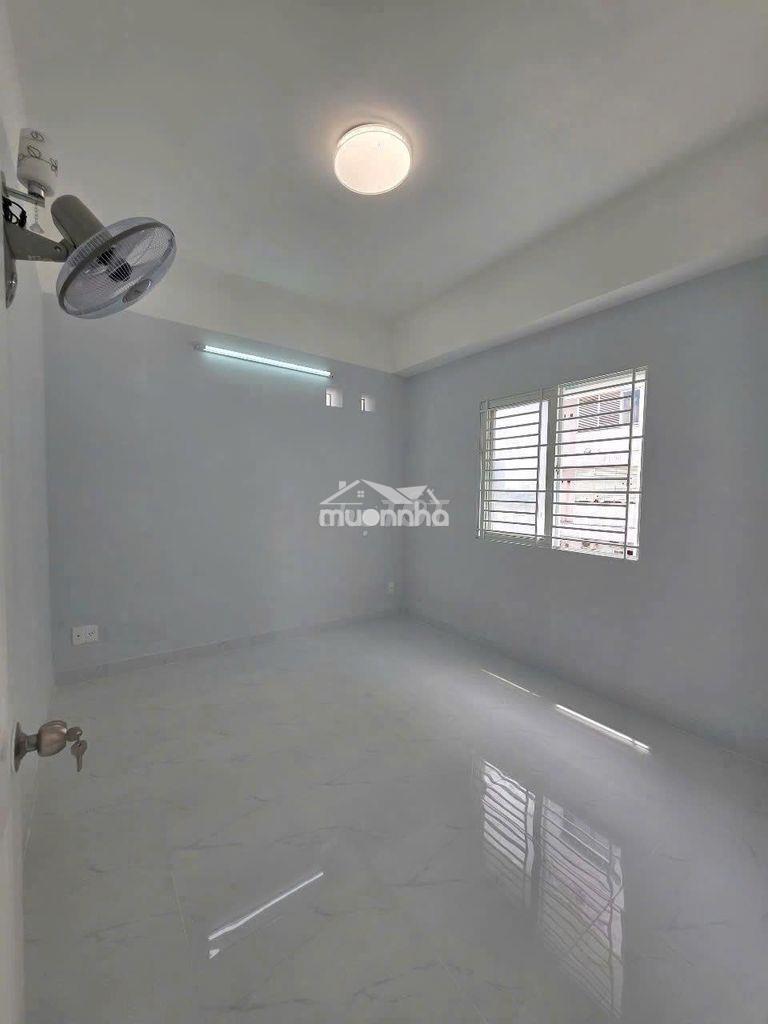 Cần bán căn hộ chung cư phú thọ mặt tiền đường - Ảnh 4