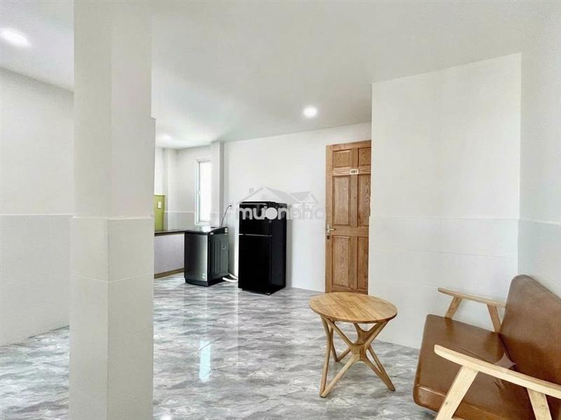 Tô hiệu - hoà bình 2pn full nội thất, có thang máy và hầm xe