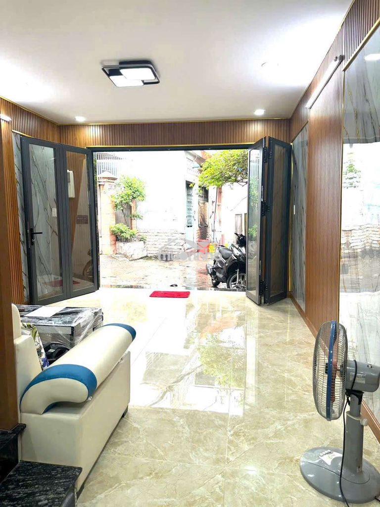 Nhà 3 phòng ngủ - hẻm 4m - gần cầu chà và - Ảnh 2
