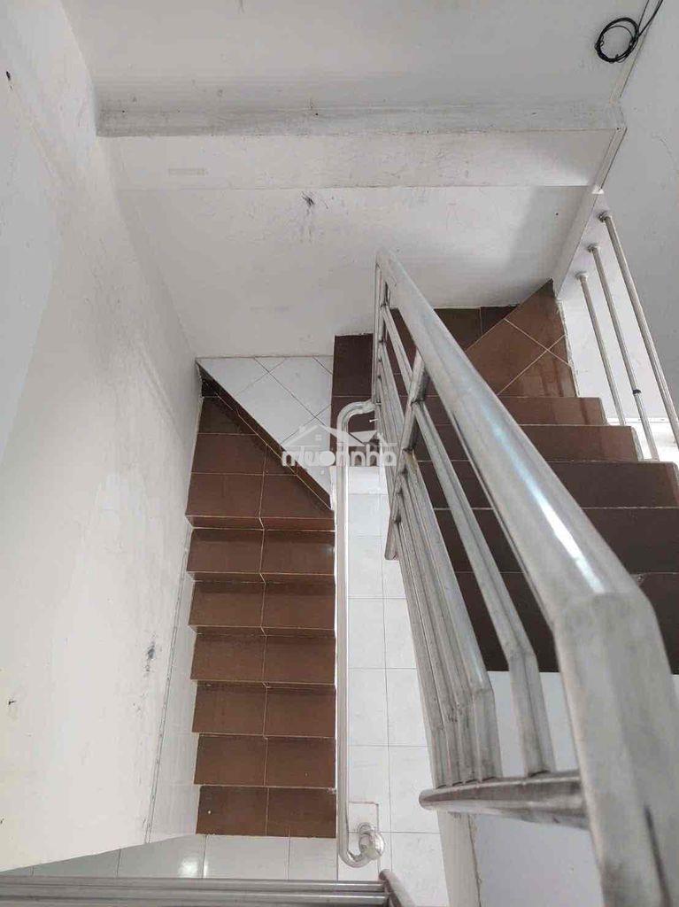 🏠 Nhà cho thuê khu c phạm hùng hẻm 3 gác tới nhà  👉 gần chợ  gần nhà t - 4