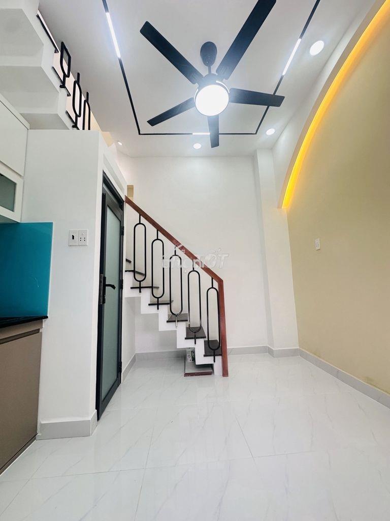 Chỉ hơn 2 tỷ có nhà mới đẹp 3 tầng ở ngay - chủ tặng nội thất cơ bản