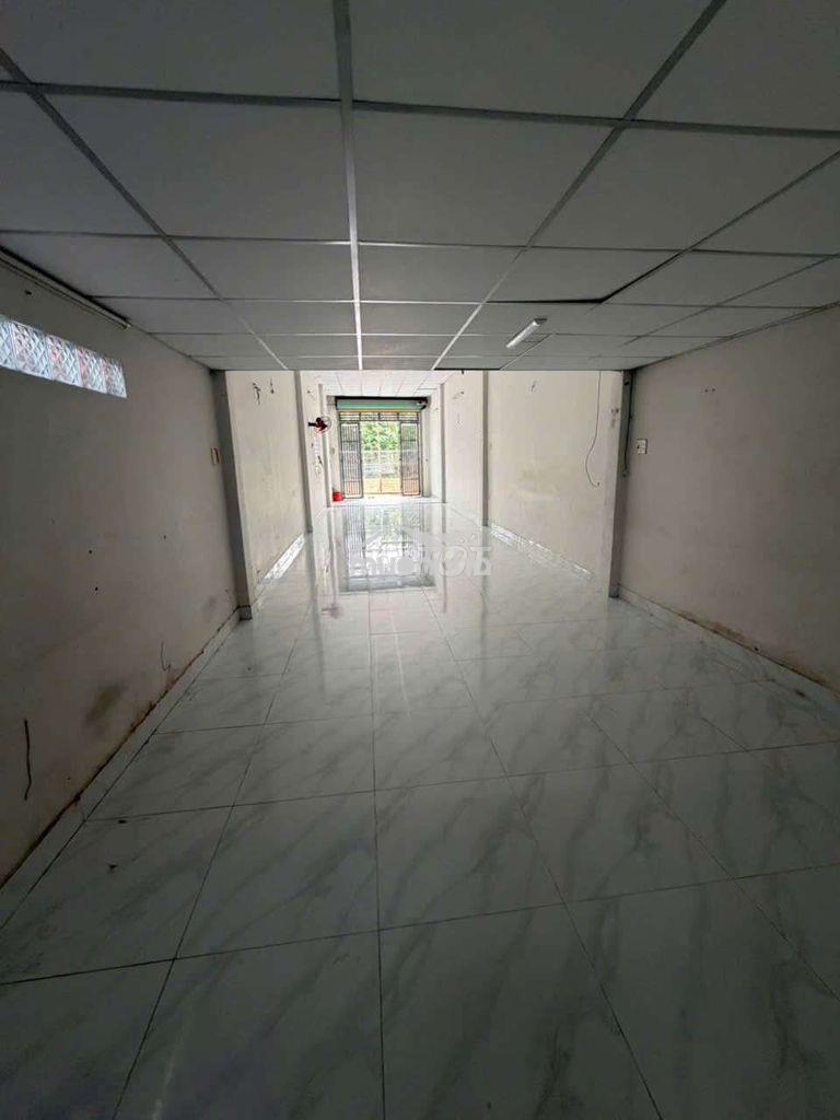 Kho xưởng q12: 4x28. gác lửng 2pn 