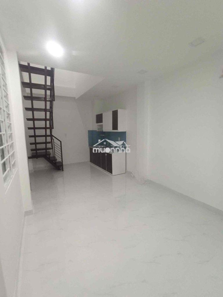 Phòng trọ âu cơ, 1 trệt 1 lầu đúc, đủ nội thất, nhà mới đẹp, giờ tự do - Ảnh 3