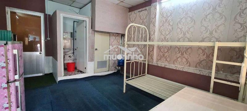Phòng ban công đủ nội thất hẻm ôtô sát q1