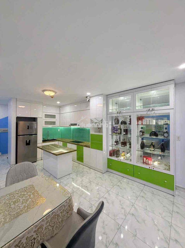 Căn hộ cao cấp carina plaza 2 phòng góc wiew võ văn kiệt 11 triệu