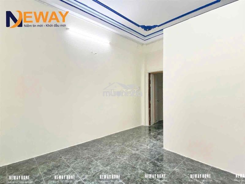 Phòng trọ có ban công thoáng tách bếp gần cầu chữ  y tiện sang quận 5