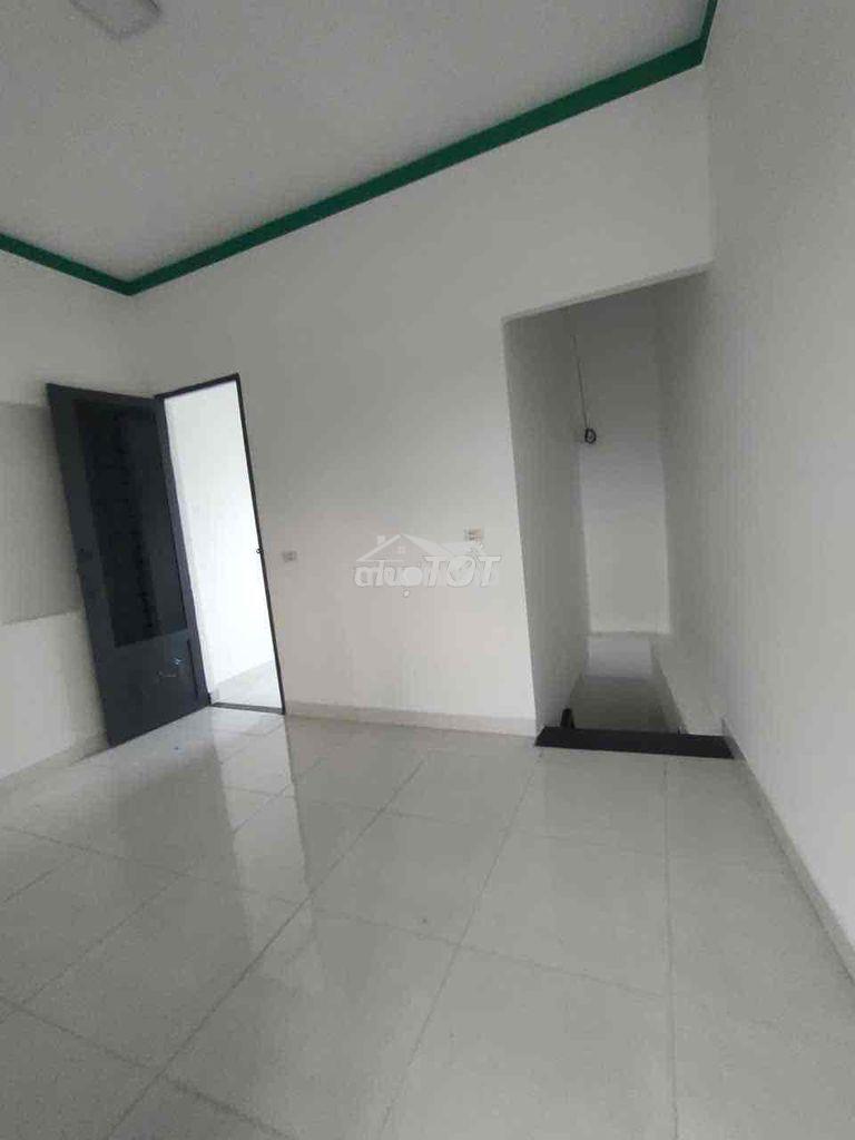 Can bán nhà sổ chung thuộc phường tân phước khánh 30.tân uyên - Ảnh 2