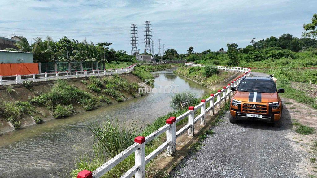 Bán 1000m2 giáp suối-sát dự án thung lũng xanh-cách mekong resort 1km- - Ảnh 2