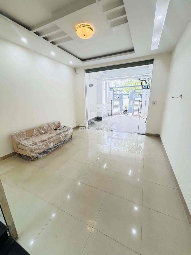 Cho thuê nhà 3 tầng mt biển vương thừa vũ- 5pn