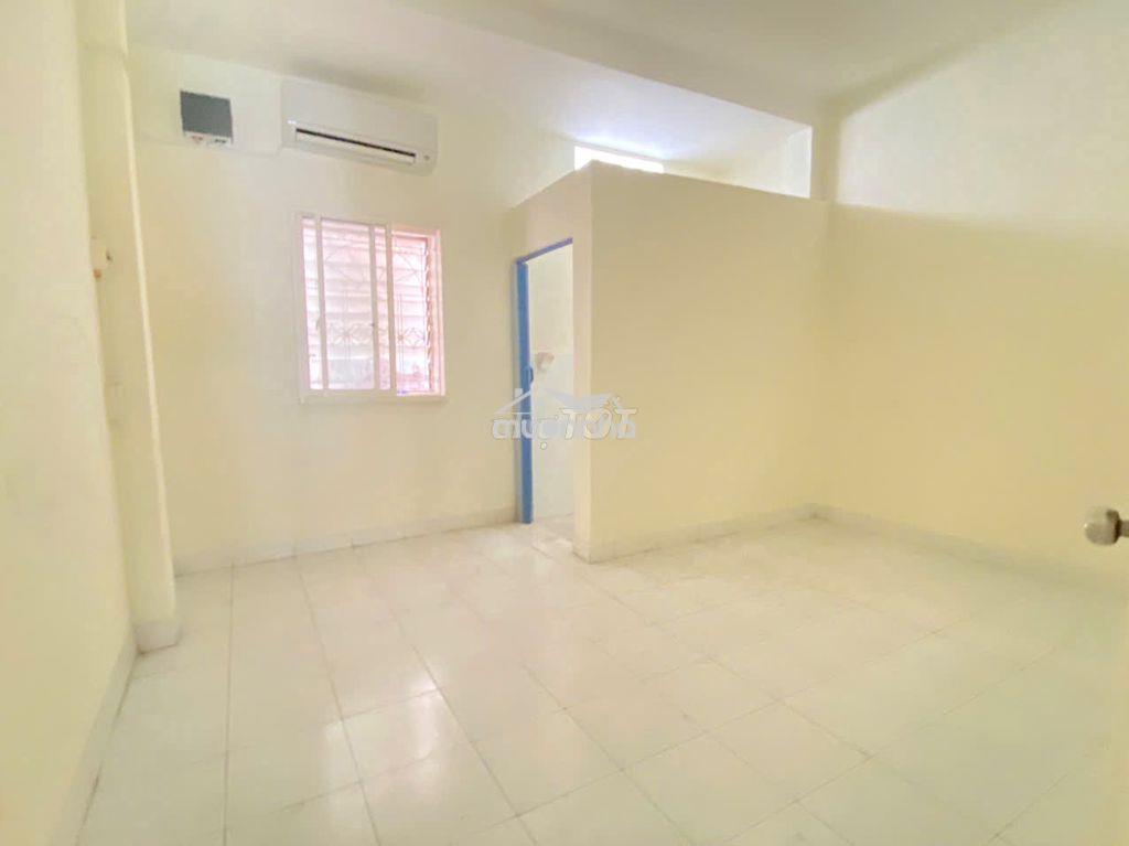 Nhà thuê 4x18m.1 lầu.hẻm 8m thoại ngọc hầu.gía:13tr - Ảnh 4