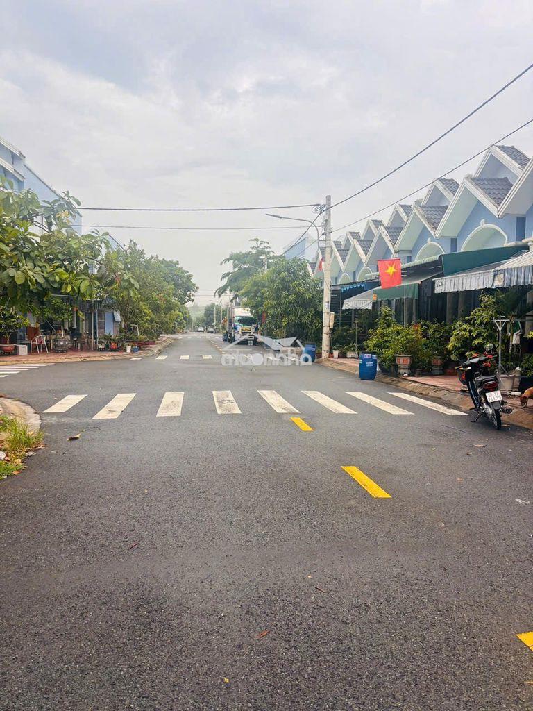 Chính chủ bán nhà đẹp bến cát - Ảnh 4