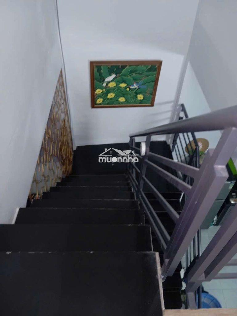 Nhà cần bán... - Ảnh 2