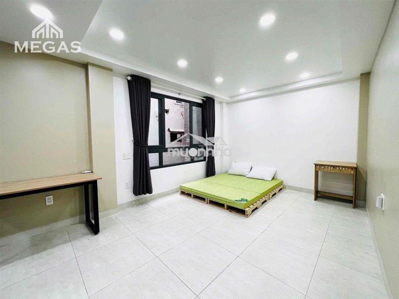Studio full nội thất, cửa sổ trời sát cầu chữ y, đh sgu, hcmue, hcmus