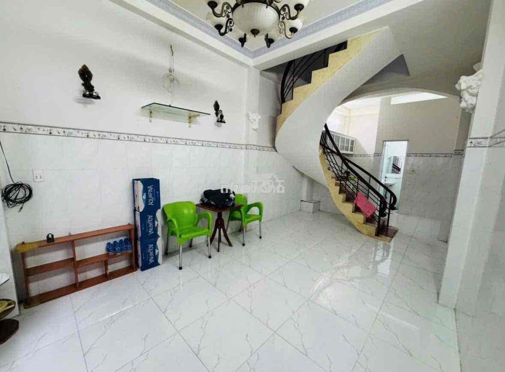 💰💰 Nhà mới sẵn 2máy lạnh - trệt lầu 2pn 2wc - giá còn tl - Ảnh 2