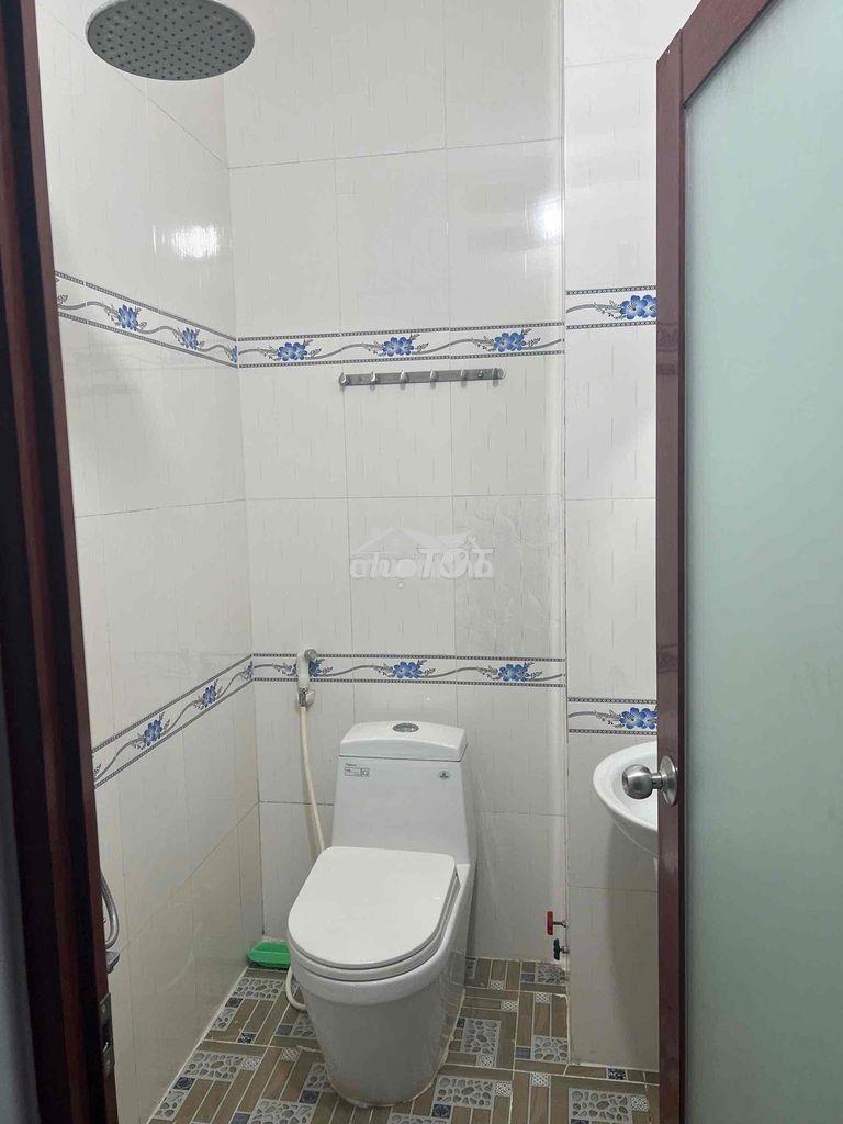 Phòng trọ tại quận 4 - Ảnh 2