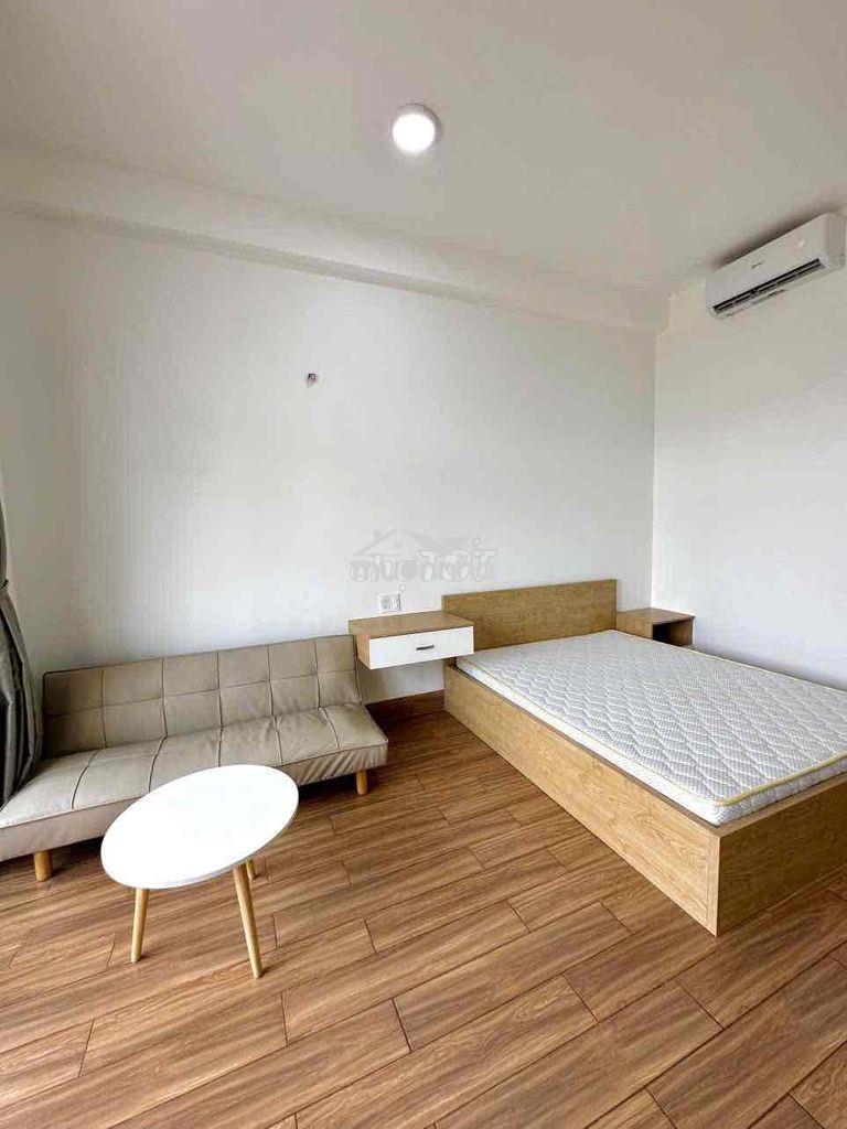 Studio full nội thất ban công mới xây ngay ngã tư thủ đức - 3