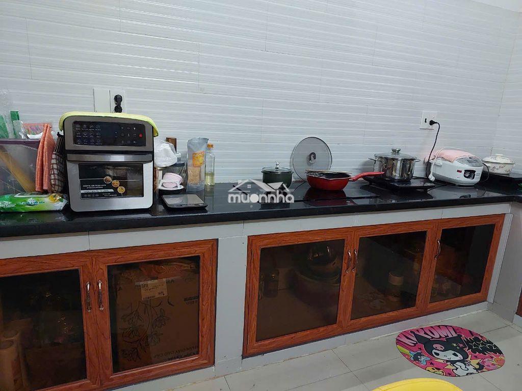 Nhà còn mới, sạch sẽ. chủ nhà dễ tính - Ảnh 3