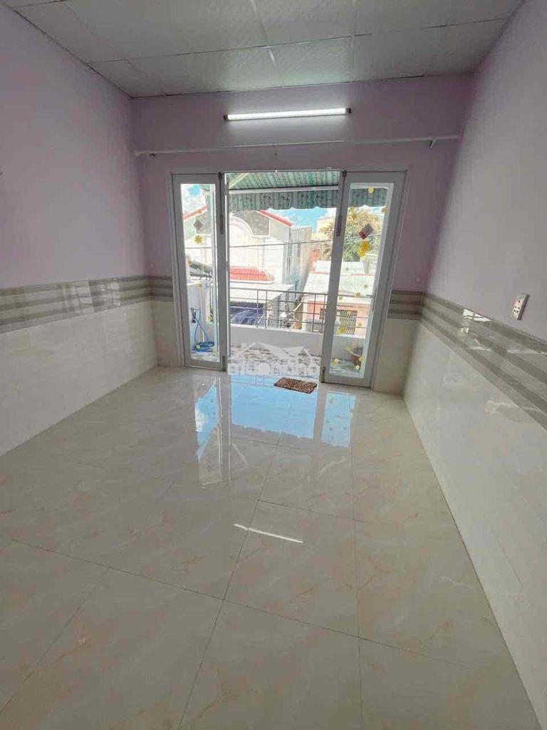 Cho thuê nhà nc hẻm 3 gác cách mặt tiền 3 căn - 8.5 triệu - Ảnh 2