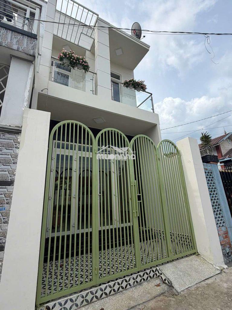 Cho thuê nhà phú lợi, gần vòng xoay hiệp thành 3, giá 12 triệu/tháng
