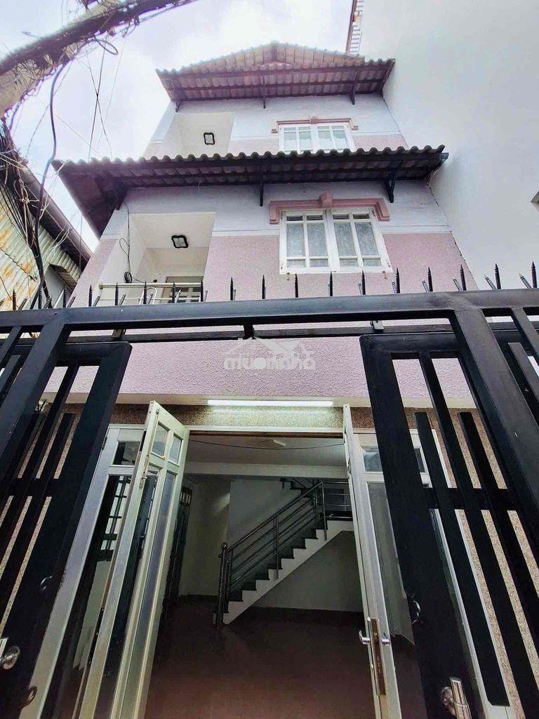Nguyên căn 1trệt 2lầu sth đường nguyễn duy dương, q10 ( 2pn 2wc )