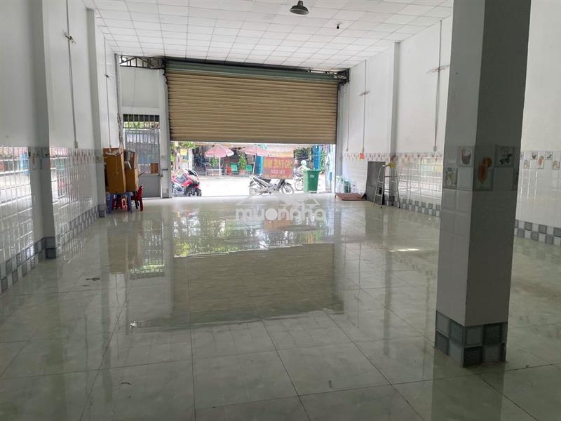Cho thuê xưởng sx 10 x 30m, gía 23tr/ tháng