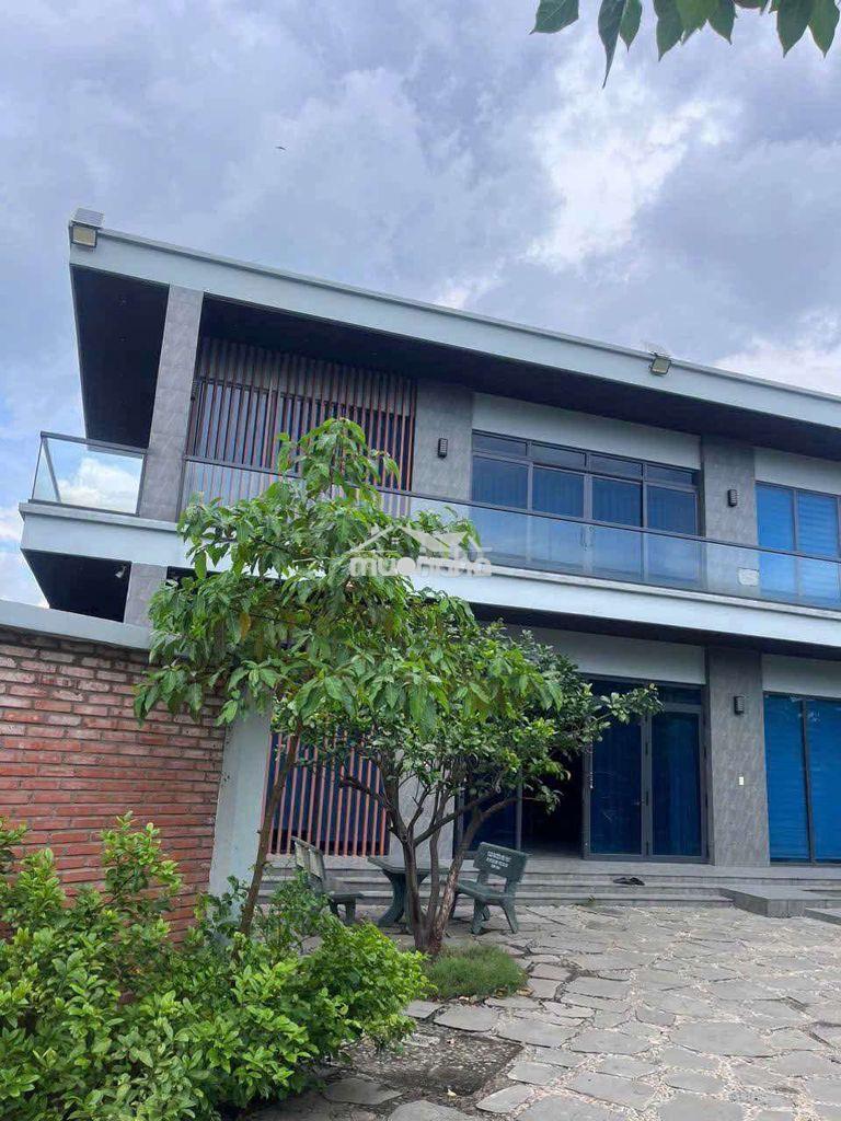 Cho thuê nhà 600m2 làm văn phòng- ngã 6 an phú