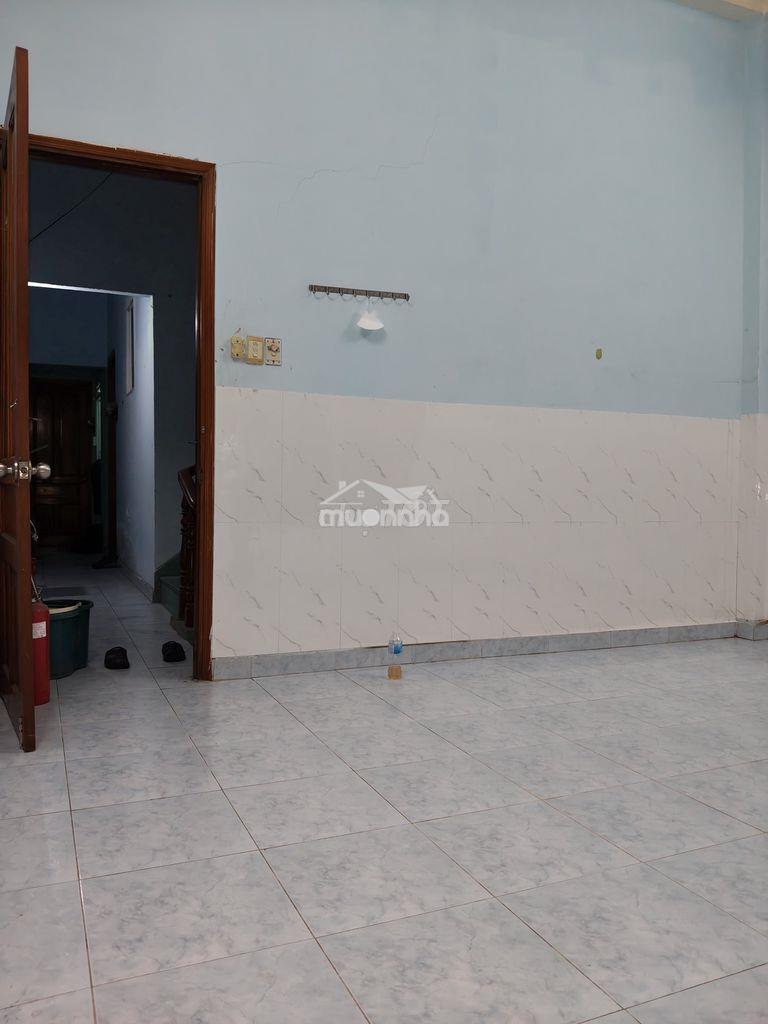 Phòng có bang công lớn tại 538/2a lý thường kiệt
