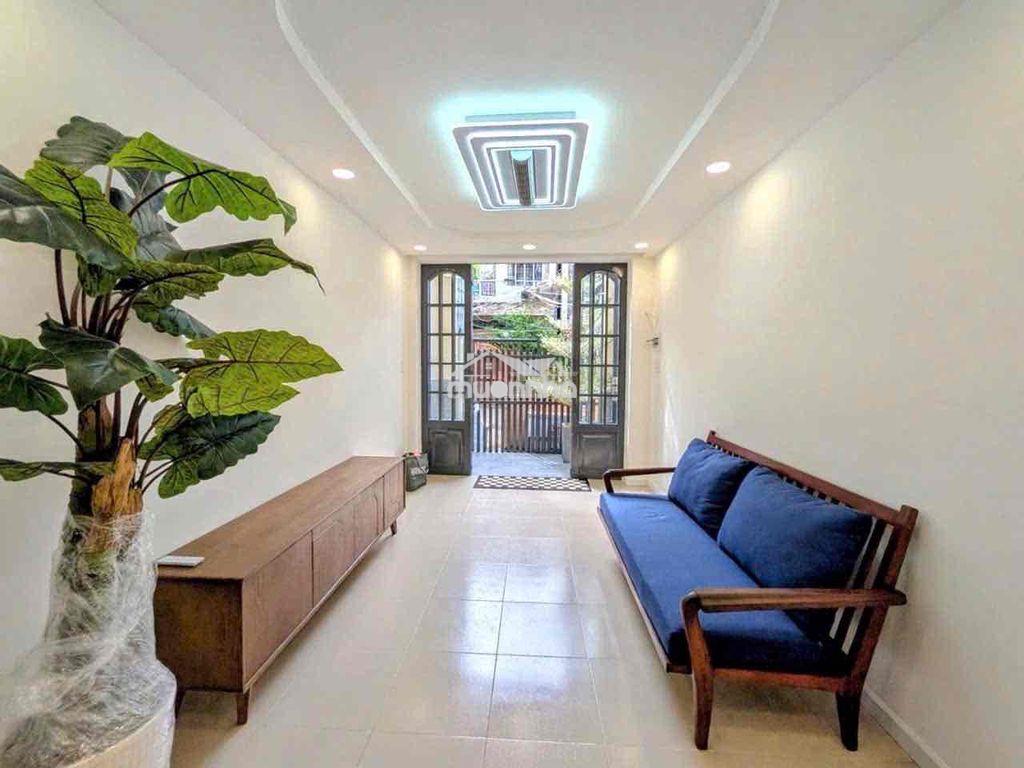 Ngay ngã tư phú nhuận sầm uất - nhà 4 tầng btct - 100 m² - Ảnh 3