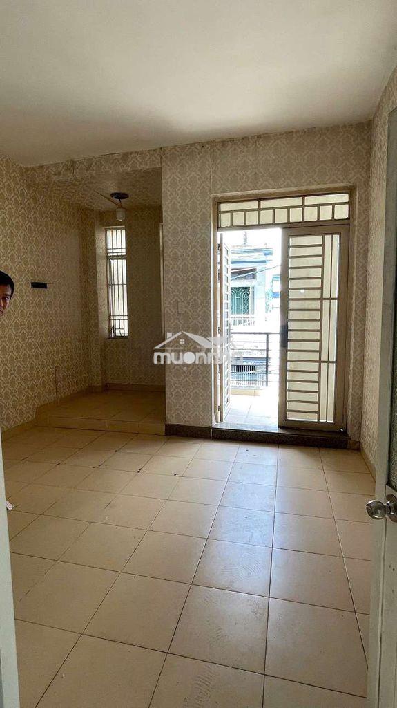 Cho thuê nhà nguyên căn 1 trệt 1 lầu 2pn 2wc hướng đông nam giá 10tr - Ảnh 3