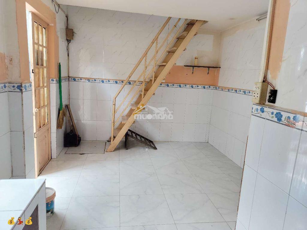 Nhà thuê sát chợ đầu mối hóc môn - Ảnh 2
