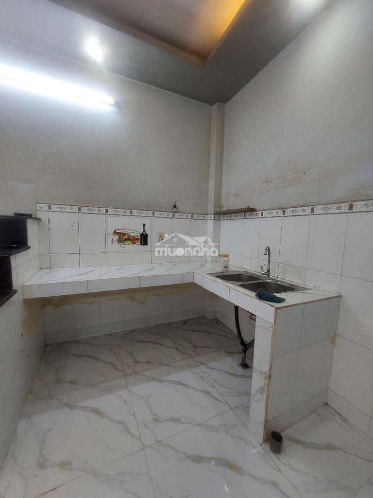 Bán nhà đường phạm hùng c4 dt.5m5×7m5 } 1 lầu 2 phòng 2 toilet hẽm 4m. - Ảnh 3