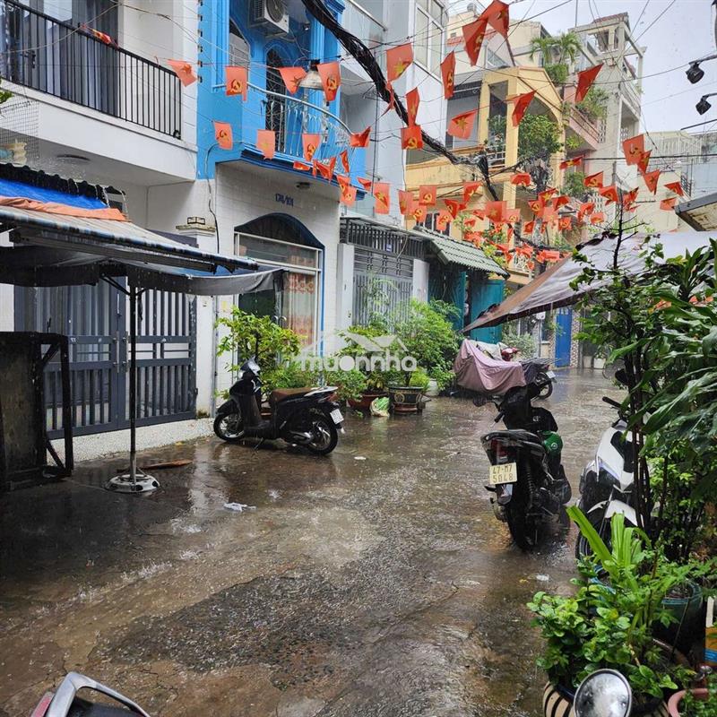 Bán gấp nhà ngay lotte nguyễn văn lượng