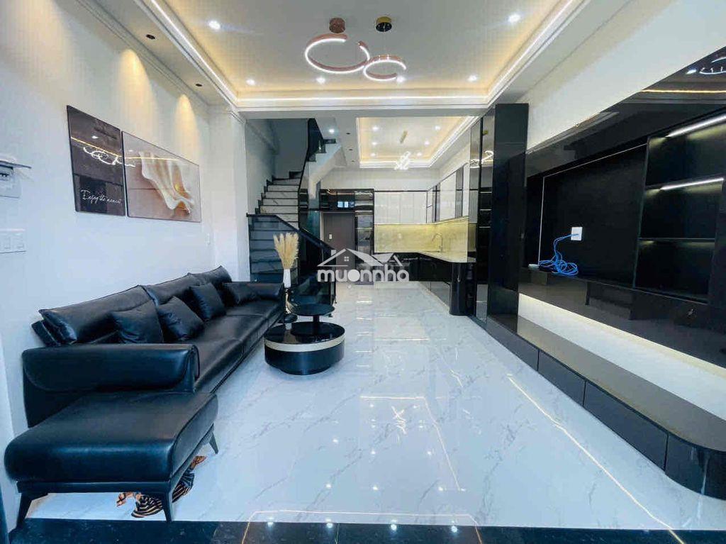 Nhà 1 trệt 2 lầu cách nguyễn tri phương vài bước chân - Ảnh 2