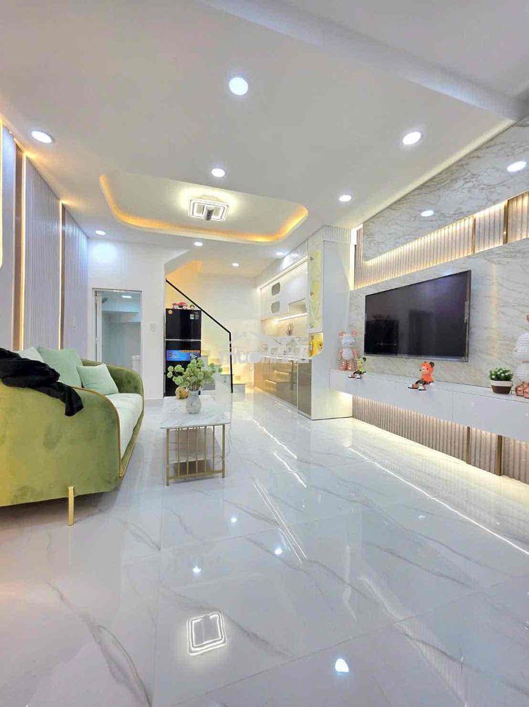 Nhà có sổ hồng gần sát đường huỳnh tấn phát q7 - Ảnh 3