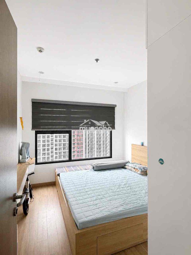 Cần bán 2 ngủ 55m tầng trung giá 3.5 tỷ vinhomes smairt city - 4