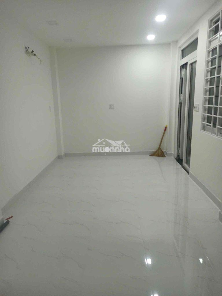 Phòng trọ âu cơ, 1 trệt 1 lầu đúc, đủ nội thất, nhà mới đẹp, giờ tự do - Ảnh 2