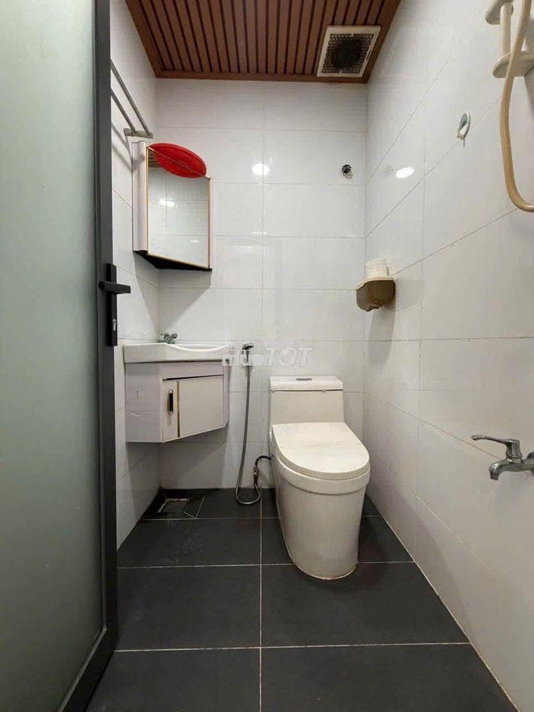Nhà nguyên căn full nội thất sát mặt tiền trương định q3 2pn+ và 3wc - Ảnh 4