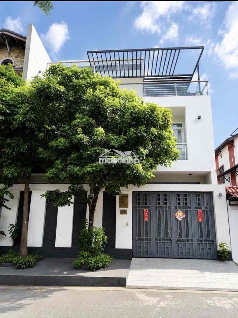 Cho thuê biệt thự 3 lầu 10m x 20m trung tâm quận 7 giá 50tr/tháng.