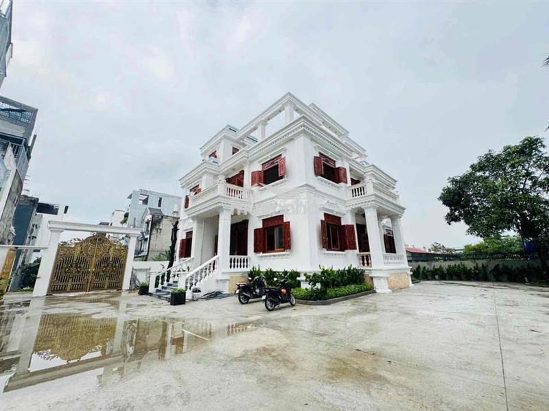 Biệt thự đẹp mua về ở ngay nhà xây chắc chắn