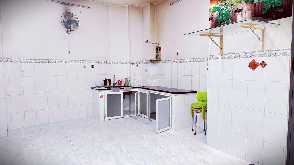 Gia đình chúng tôi cần cho thuê 1 căn nhà  tại 163 lý nam đế p7, q11 - 2