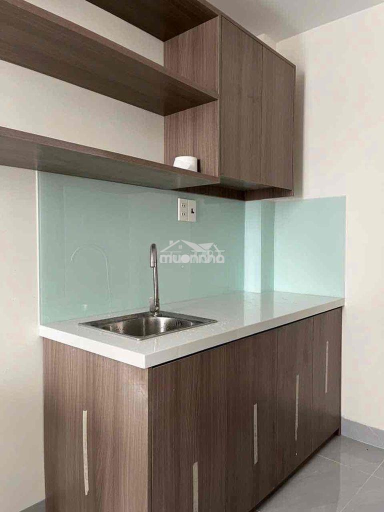 Nhà ngay ngã tư hàng xanh mới xây full nội thất - Ảnh 4