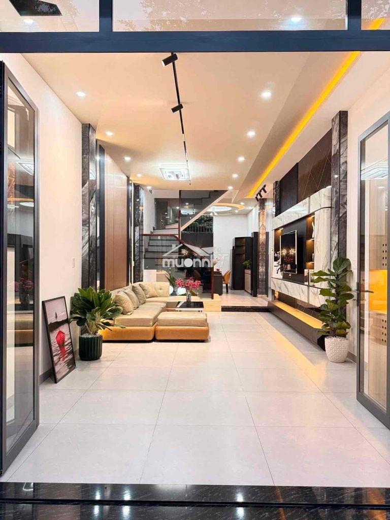 Nhà phố 3 lầu - full nội thất - giá 4,6 tỷ 4 pn 4 wc tại bình dương - Ảnh 2