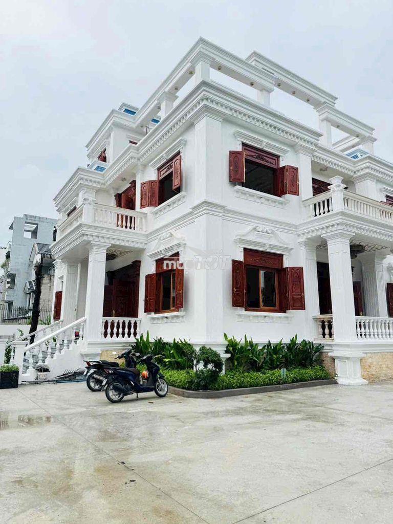 Biệt thự đẹp mua về ở ngay nhà xây chắc chắn - Ảnh 2