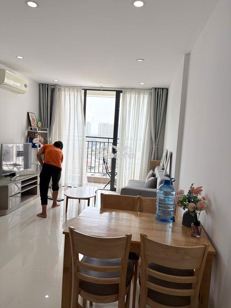 Cần cho thuê gấp 3pn nhà nội thất cơ bản chung cư goldora plaza