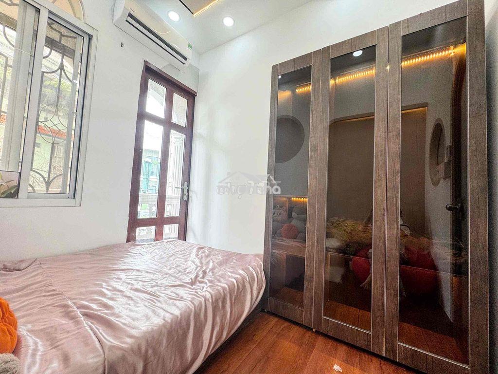 Chính chủ chothuee 2pn mới tinh 100% ban công - Ảnh 4