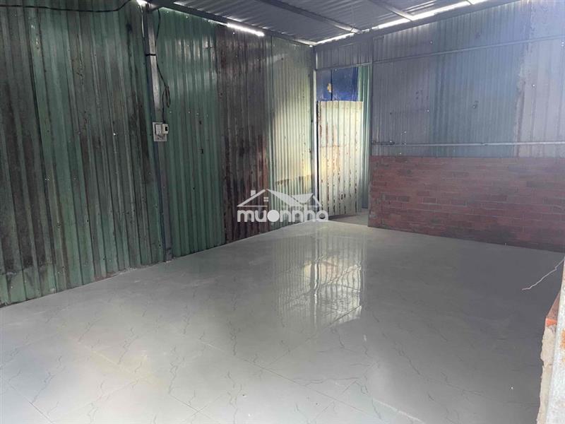 Đất cho thuê có nhà cấp 4 sẵn