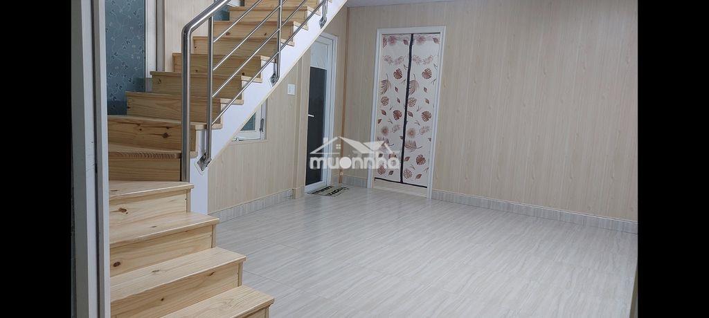 Q7 - cho thuê nhà độc lập 1 trệt 1 gác suốt - sân rộng – kdc an ninh - Ảnh 3